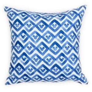 EUC Mickey Mouse throw pillow